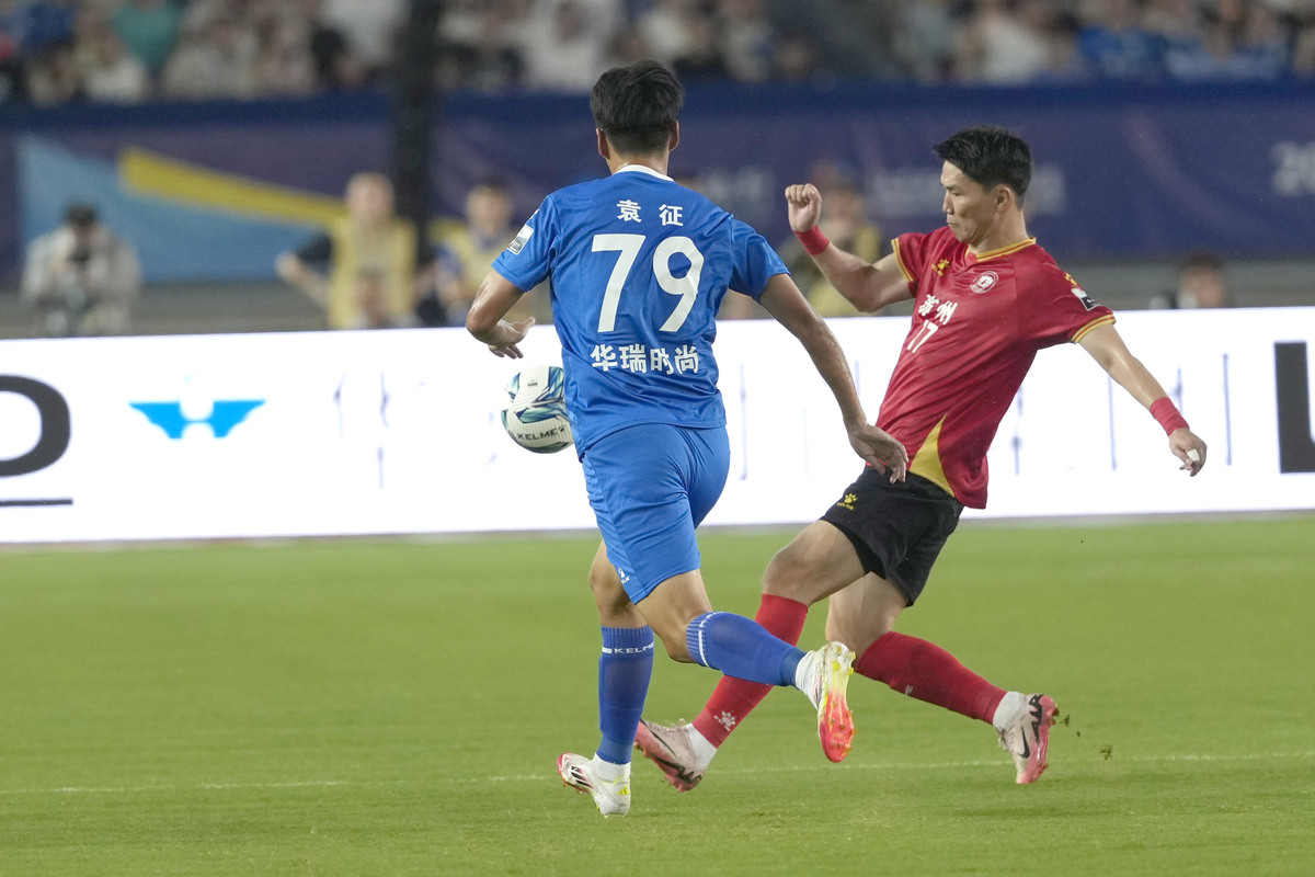 包含转折点！巴黎圣日耳曼状态回暖；CBA季后赛冲刺阶段攻防权衡；底气十足；阵容厚度经受考验的词条-开云下载